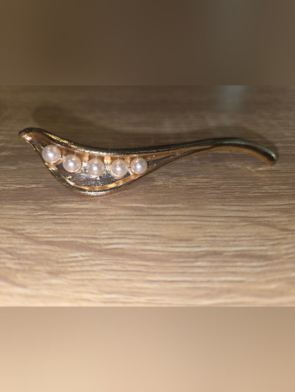 Brooch with Pearl Accents‎ - Women Jewelry Brooches Peas In A Pod